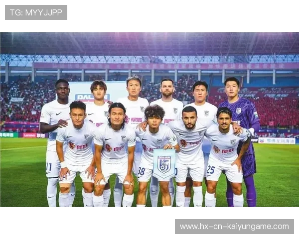 大连英博新阵容提升实力，保级之路仍然充满挑战